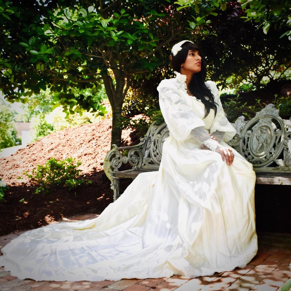 Beautiful Vintage Wedding Gown by Maurer 1950s Siz